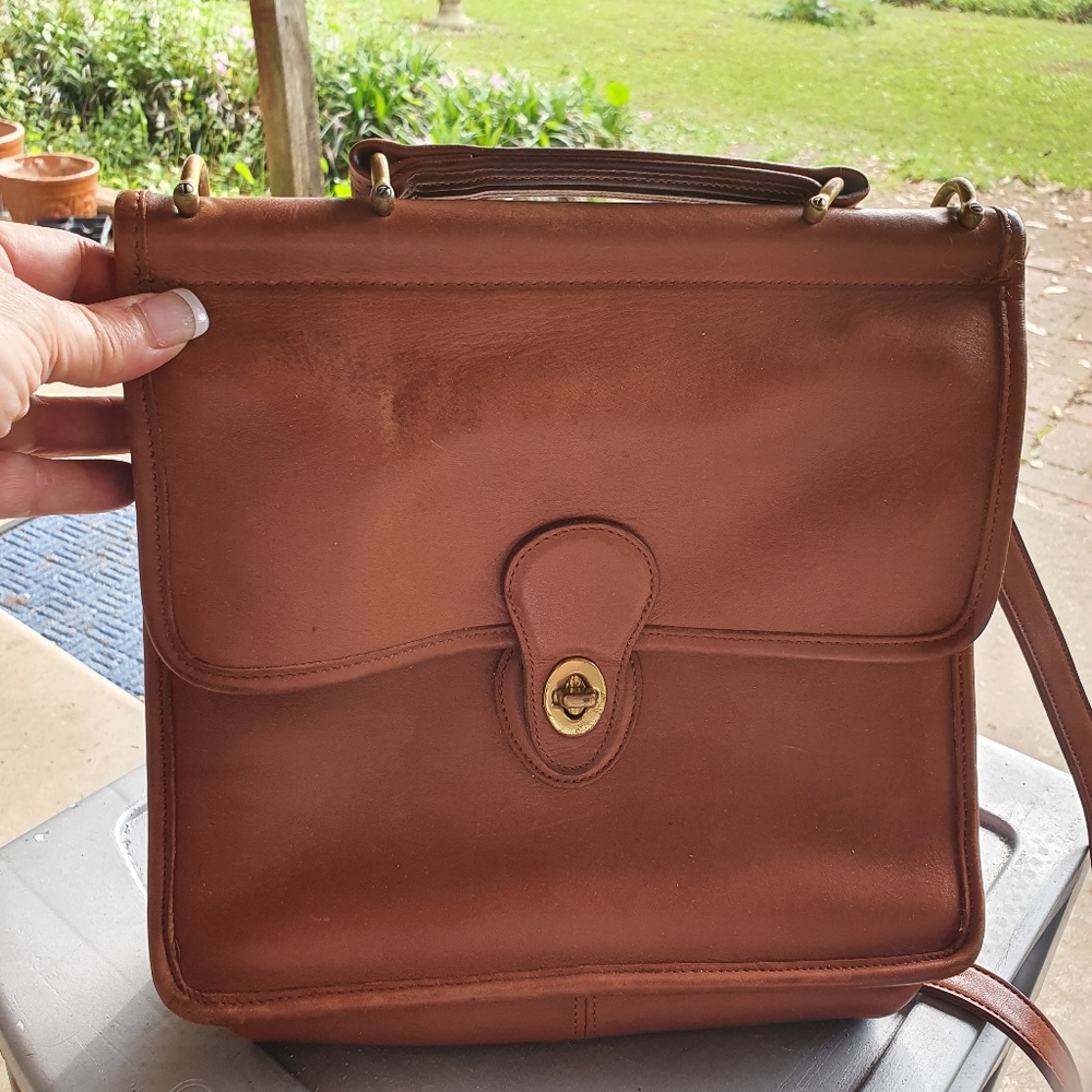 Ladies Coach purse